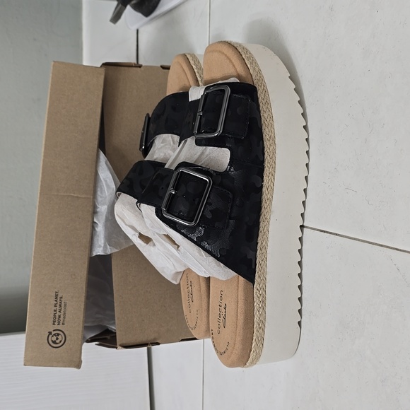 Clark's sandals - Picture 2 of 3